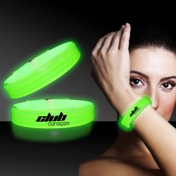 Green Deluxe Triple Wide 9 Inch Glow Bracelet 